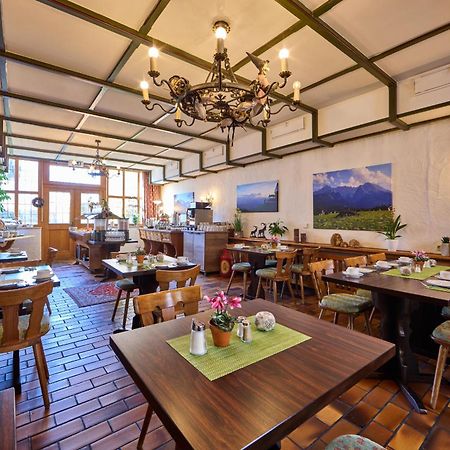 Hotel Drei Mohren Гармиш-Партенкирхен Екстериор снимка