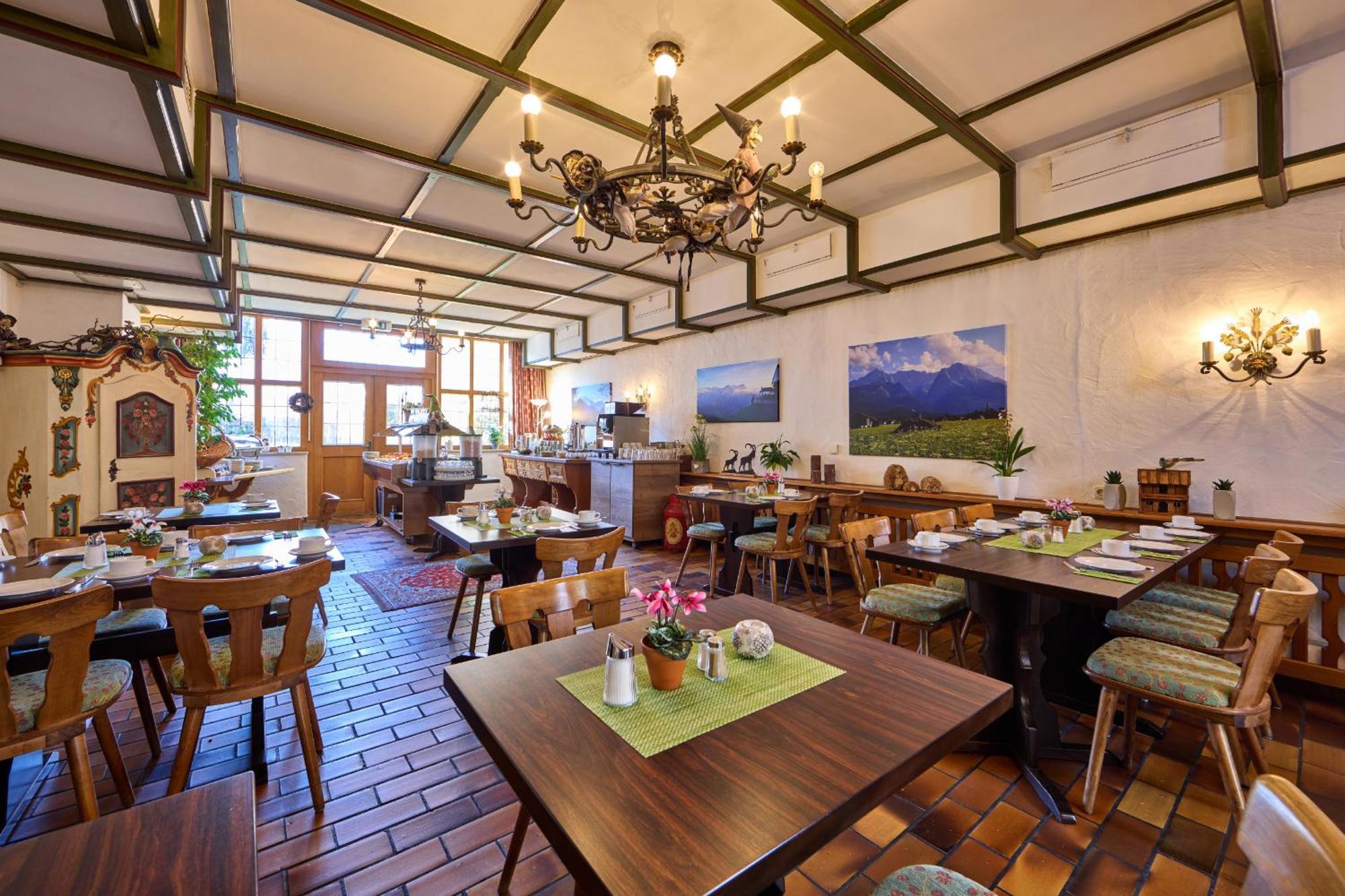 Hotel Drei Mohren Гармиш-Партенкирхен Екстериор снимка