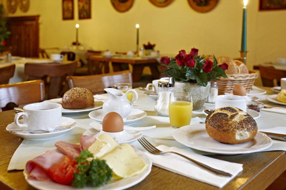 Hotel Drei Mohren Гармиш-Партенкирхен Екстериор снимка