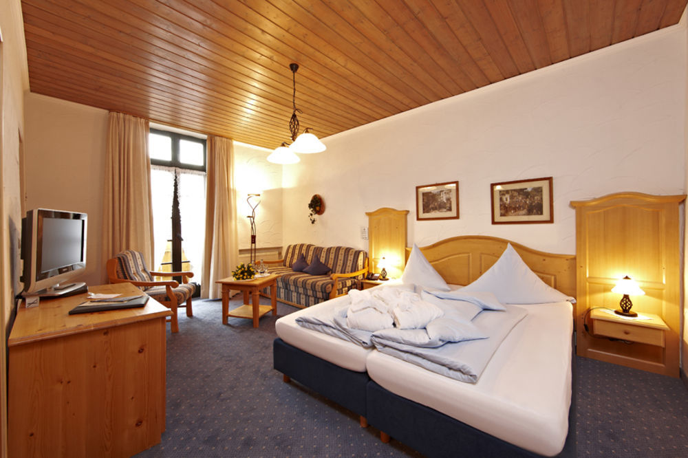 Hotel Drei Mohren Гармиш-Партенкирхен Екстериор снимка